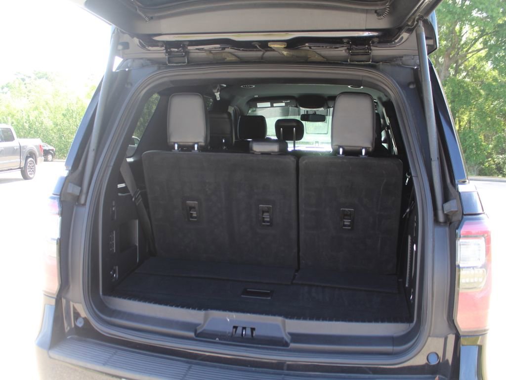 Used 2019 Ford Expedition Limited image 17