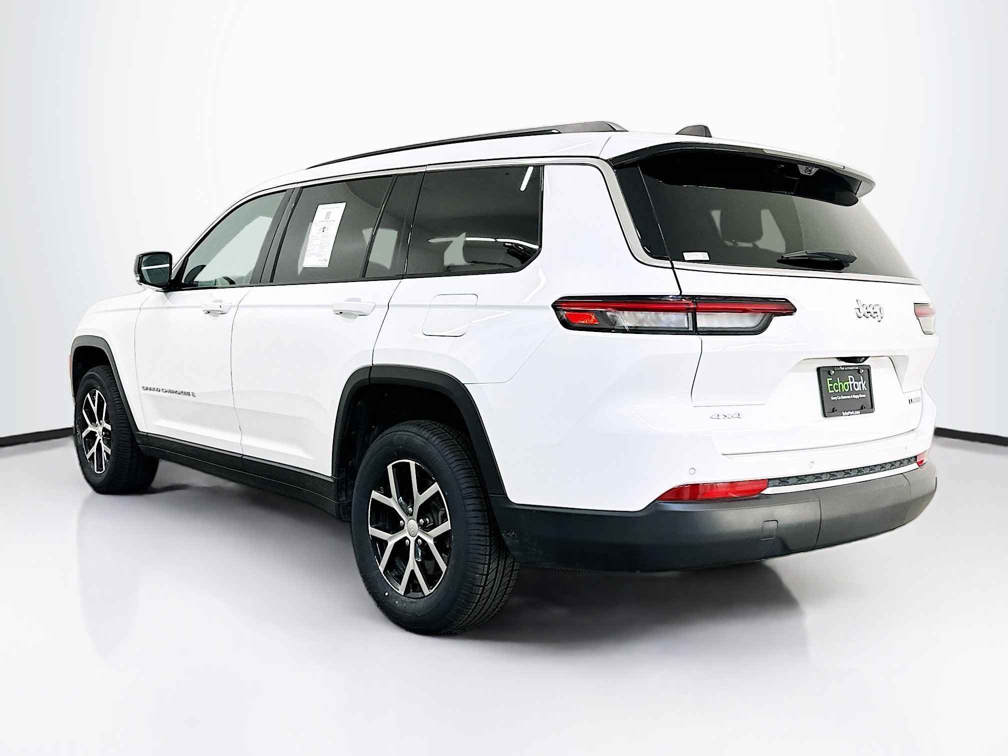 Used 2024 Jeep Grand Cherokee L Limited w/ Luxury Tech Group II image 5