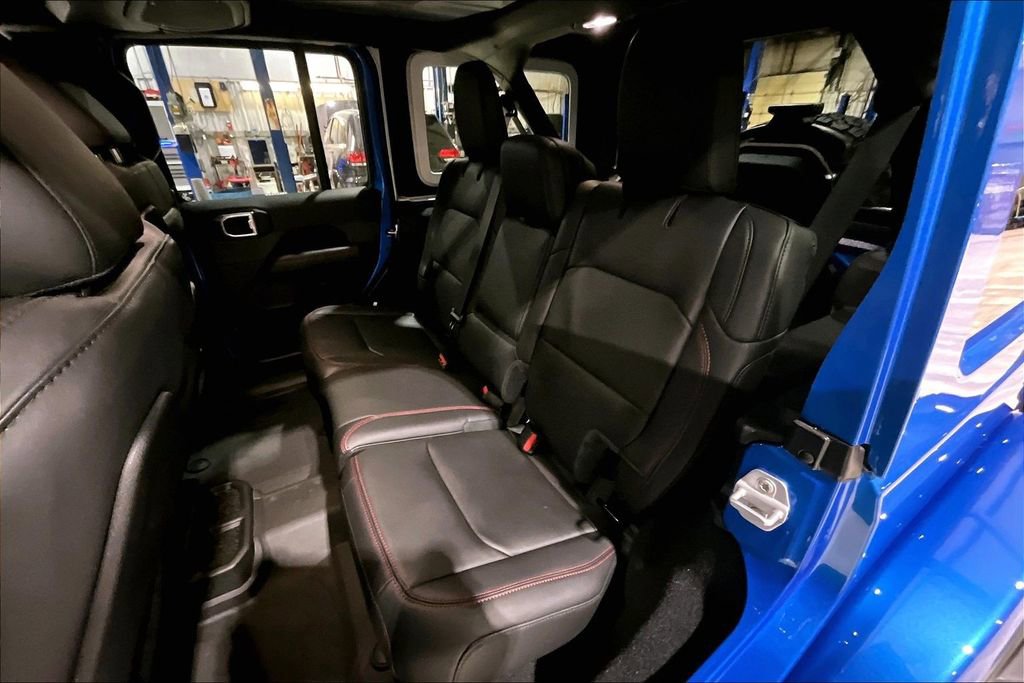 New 2026 Jeep Wrangler Unlimited Rubicon AWD/4WD image 10