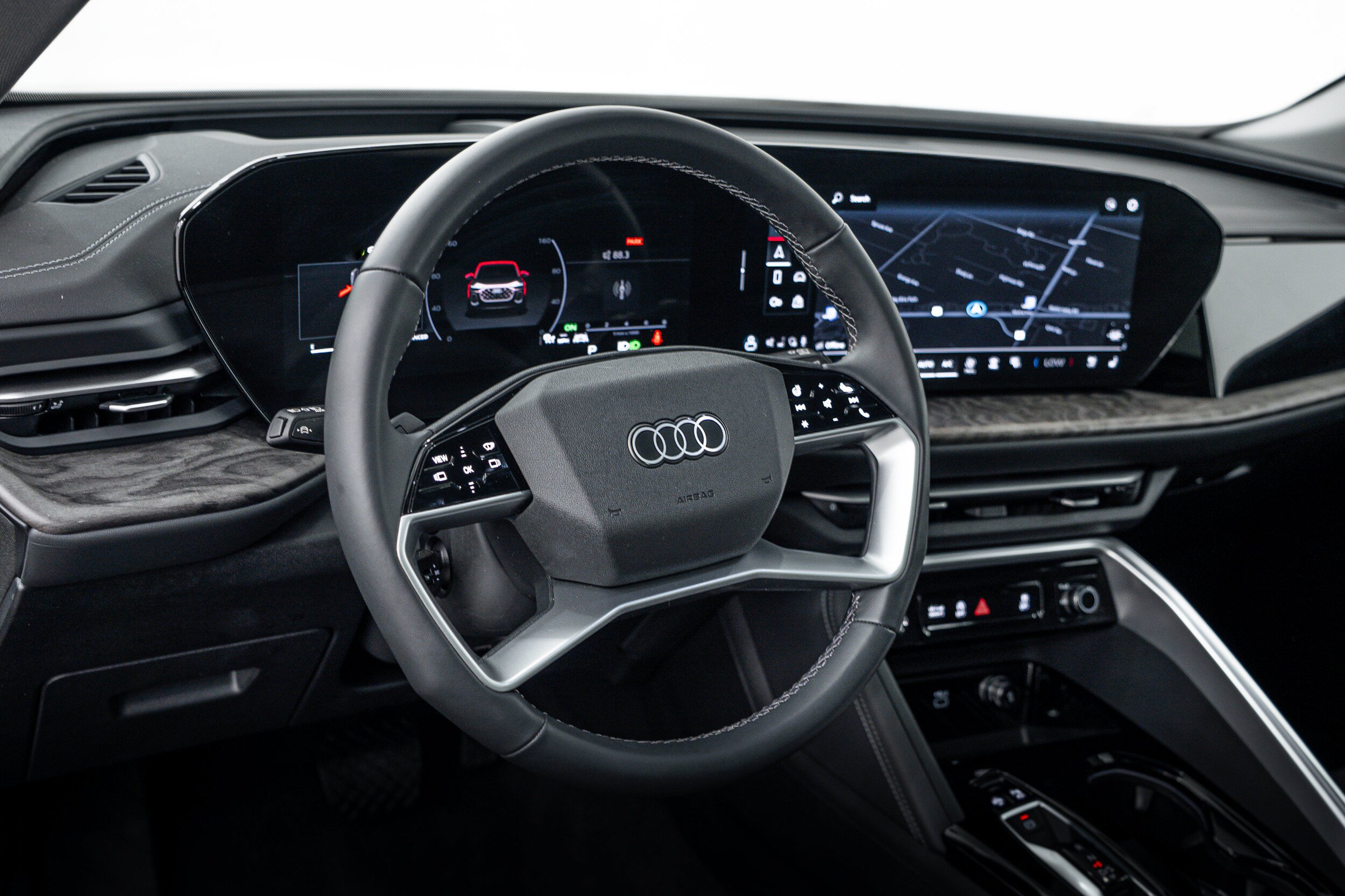 Used 2025 Audi Q5 Premium Plus w/ Premium Plus AWD/4WD image 11