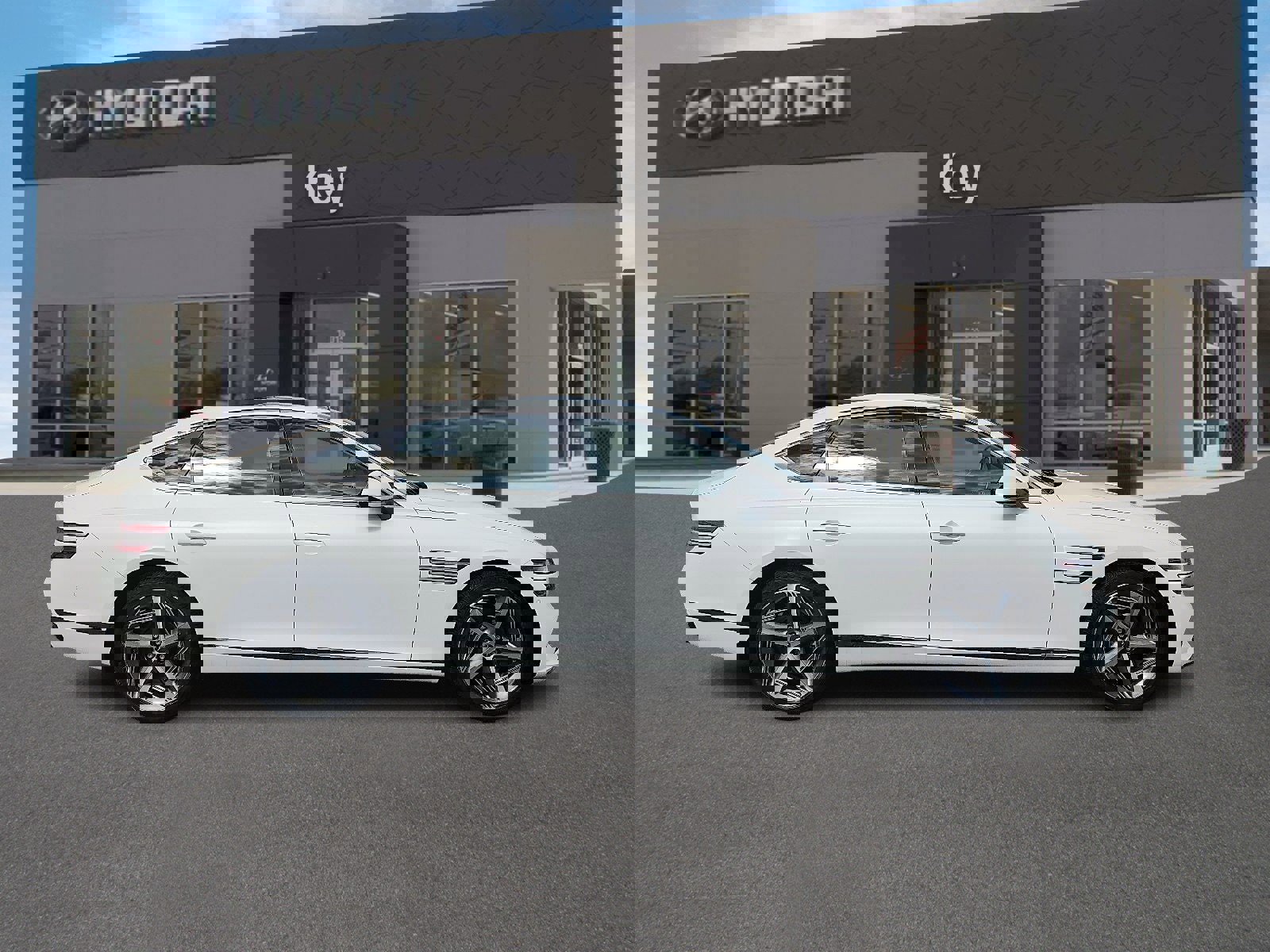 Used 2023 Genesis G80 2.5T w/ Sport Prestige Package image 3