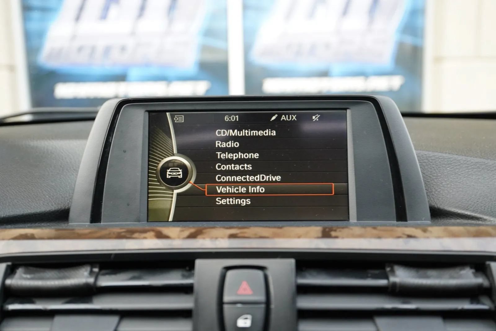 Used 2014 BMW 320i xDrive Sedan AWD/4WD image 36