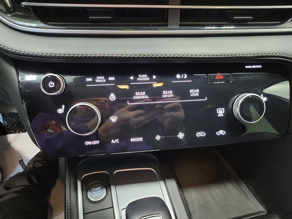 Used 2024 INFINITI QX60 Luxe image 7