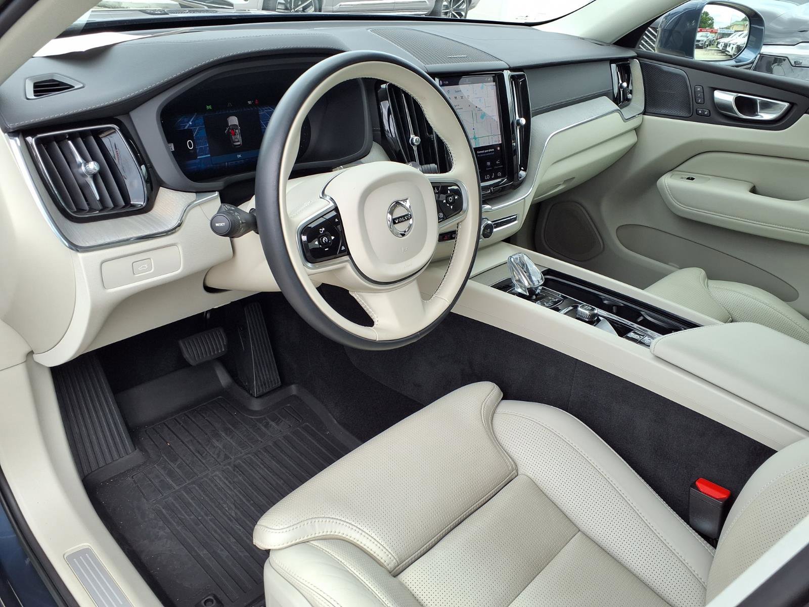 Certified 2023 Volvo XC60 B5 Ultimate w/ Climate Package AWD/4WD image 20