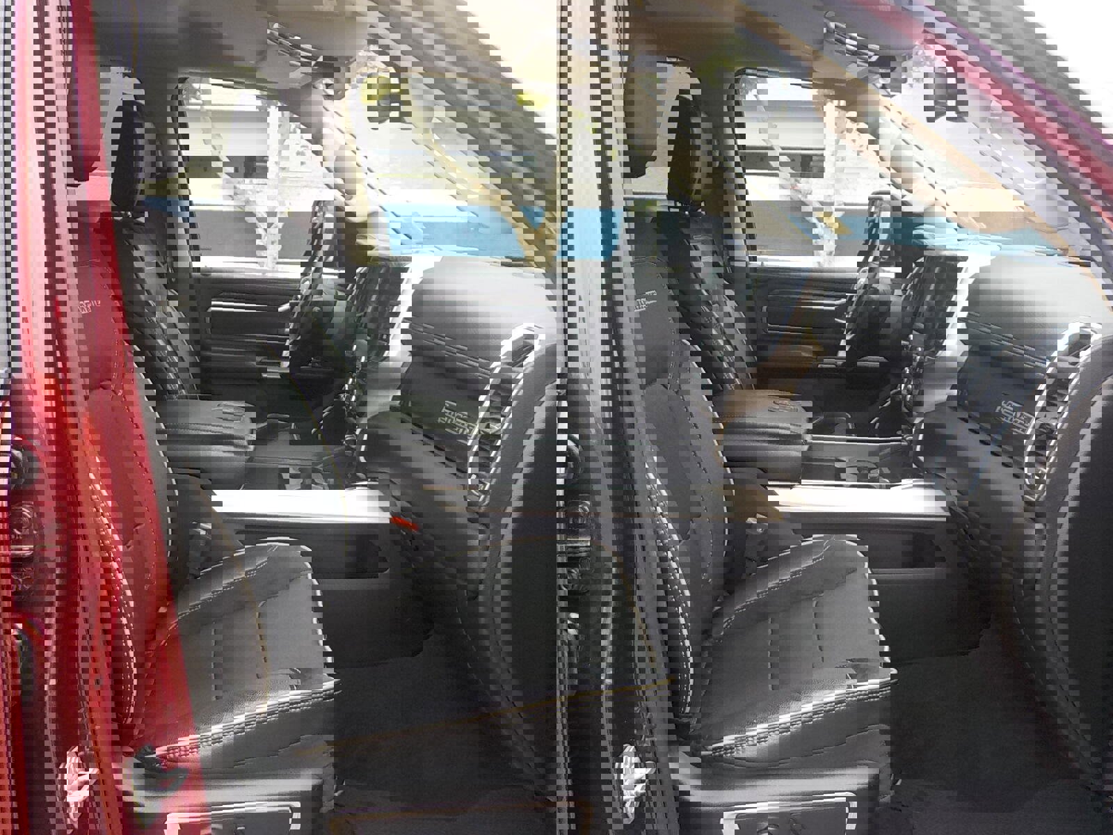 Used 2019 RAM 1500 Laramie image 14