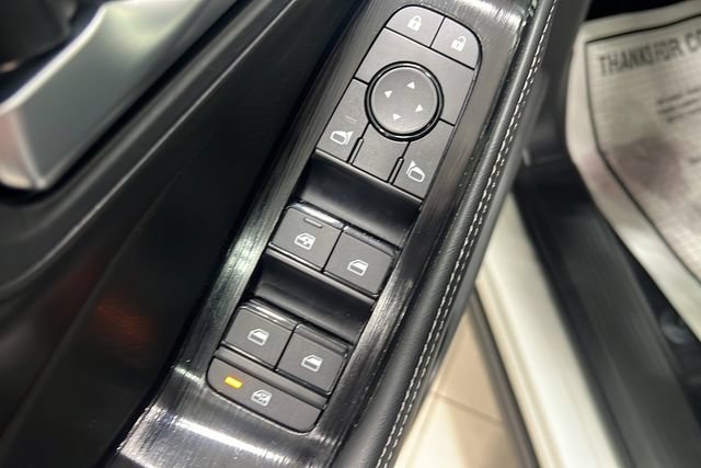 Used 2023 Nissan Rogue SV w/ SV Premium B Package AWD/4WD image 30