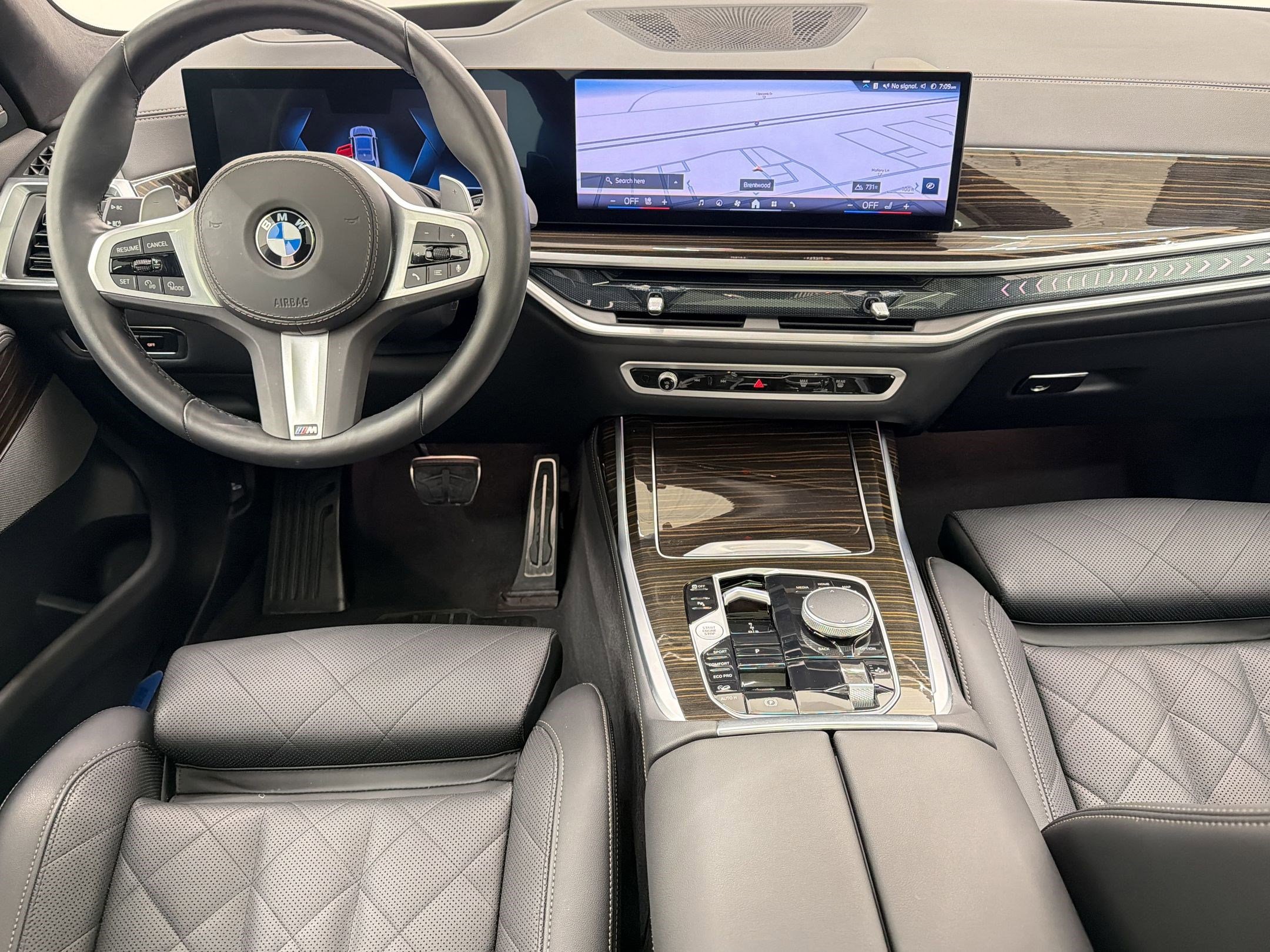 Certified 2025 BMW X7 xDrive40i w/ M Sport Package image 30