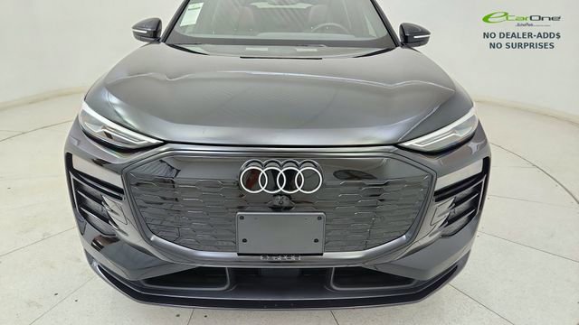 Used 2025 Audi Q6 e-tron Premium w/ Convenience Package RWD image 9