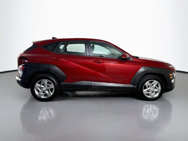 Used 2025 Hyundai Kona SE FWD image 11