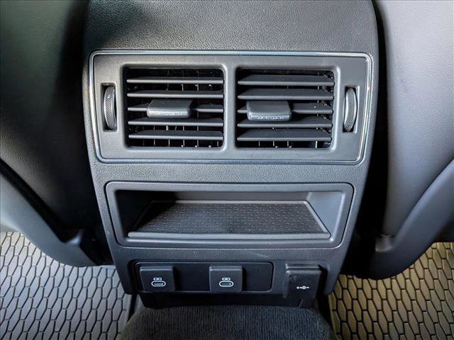 Certified 2026 Jaguar F-PACE R-Dynamic S image 18