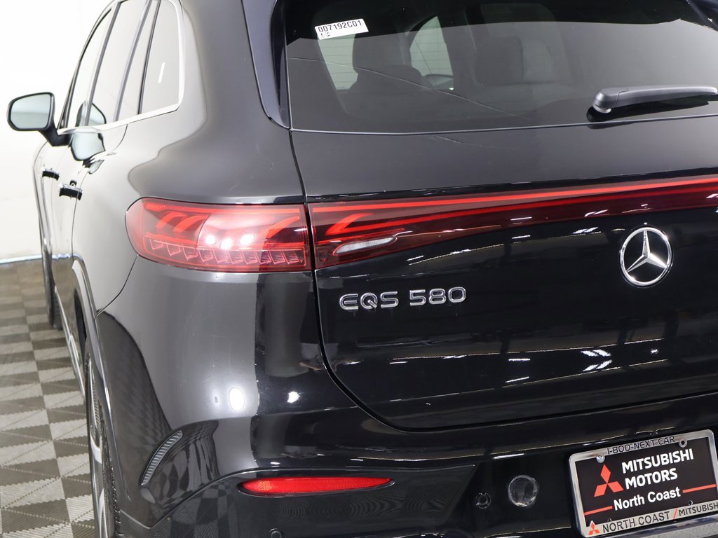 Used 2023 Mercedes-Benz EQS 580 4MATIC SUV image 16