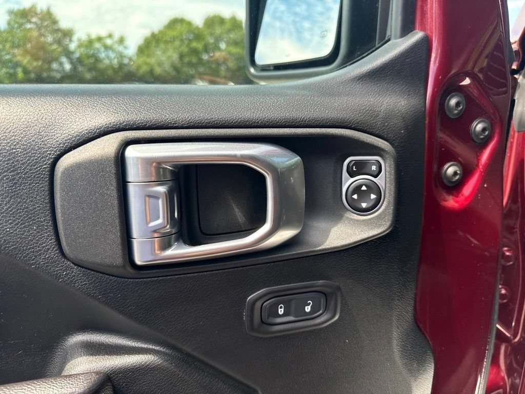 Used 2021 Jeep Gladiator Sport AWD/4WD image 17