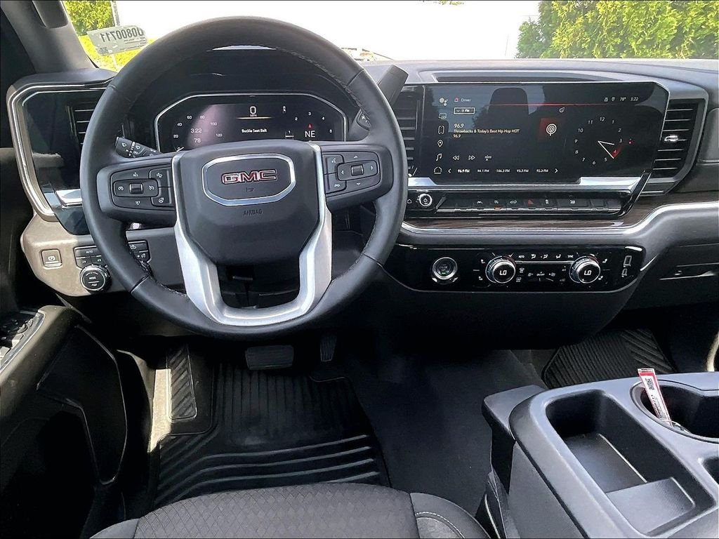 Used 2024 GMC Sierra 1500 Elevation AWD/4WD image 17