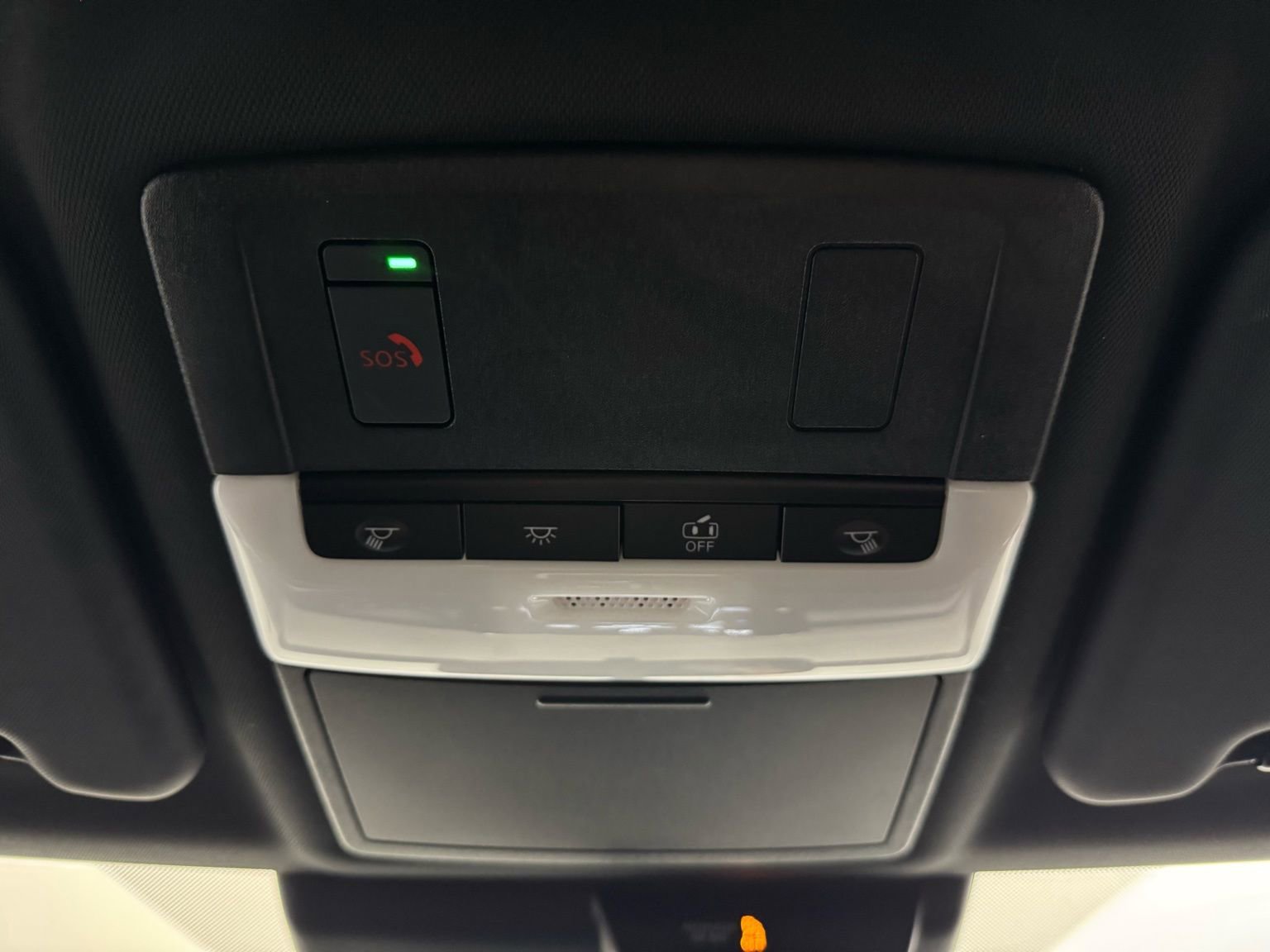 Used 2023 Mitsubishi Outlander SE Black Edition image 25