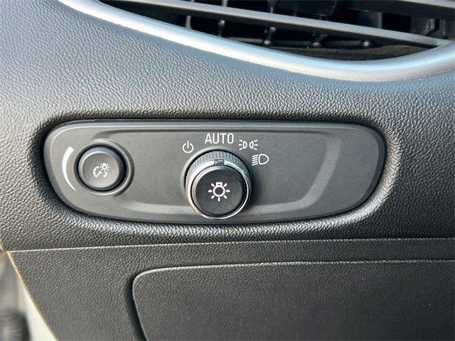 Used 2023 Chevrolet Malibu LT image 17