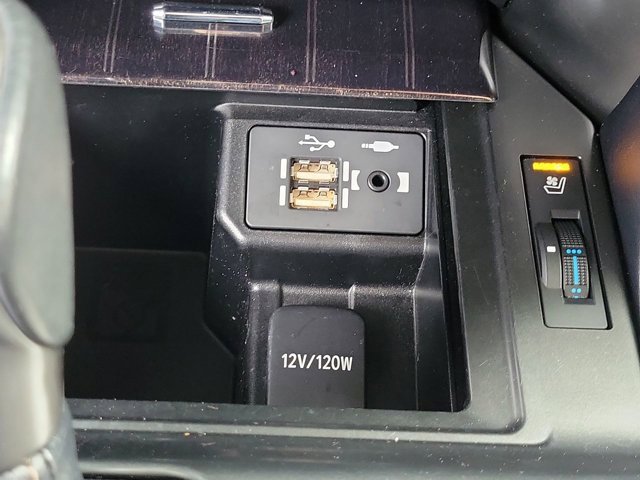 Used 2022 Lexus GX 460 Premium w/ Premium Package image 29