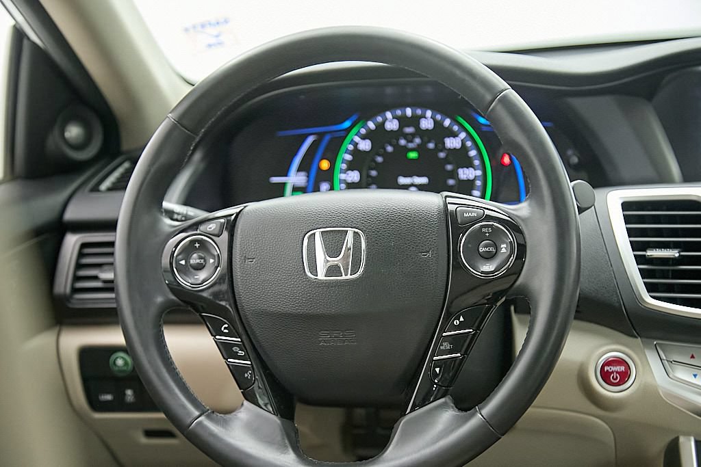 Used 2015 Honda Accord Touring image 24