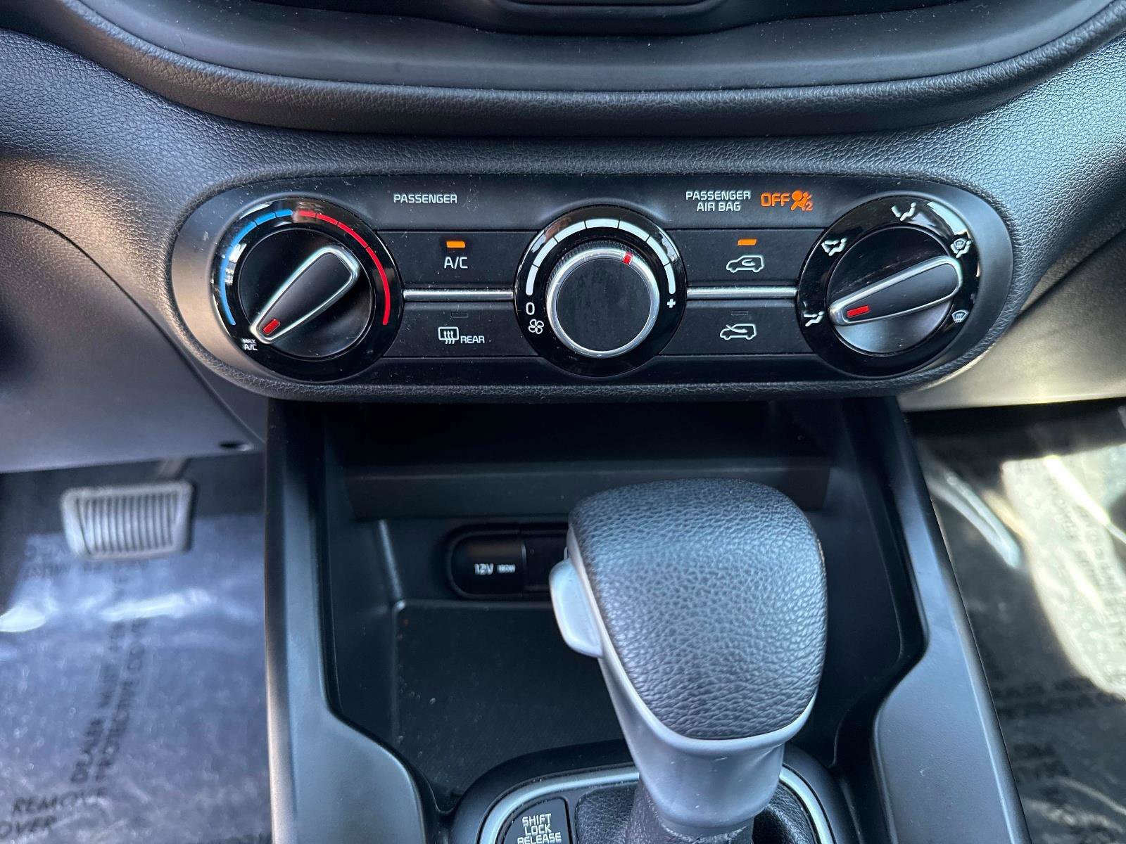 Used 2024 Kia Soul LX w/ Option Group 015 image 24