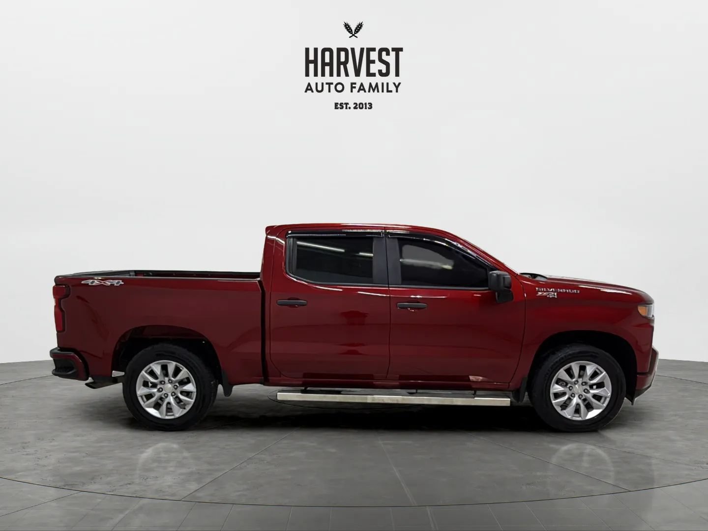 Used 2022 Chevrolet Silverado 1500 Custom w/ Safety Confidence Package AWD/4WD image 8