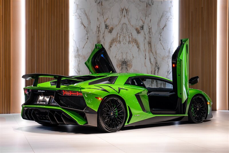 Used 2016 Lamborghini Aventador LP 750-4 Superveloce AWD/4WD image 6