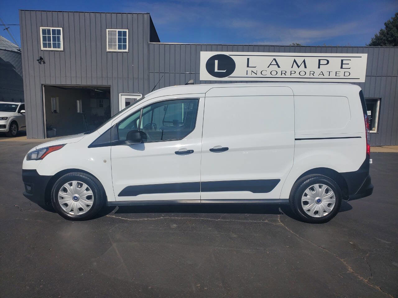 Used 2022 Ford Transit Connect XL image 2