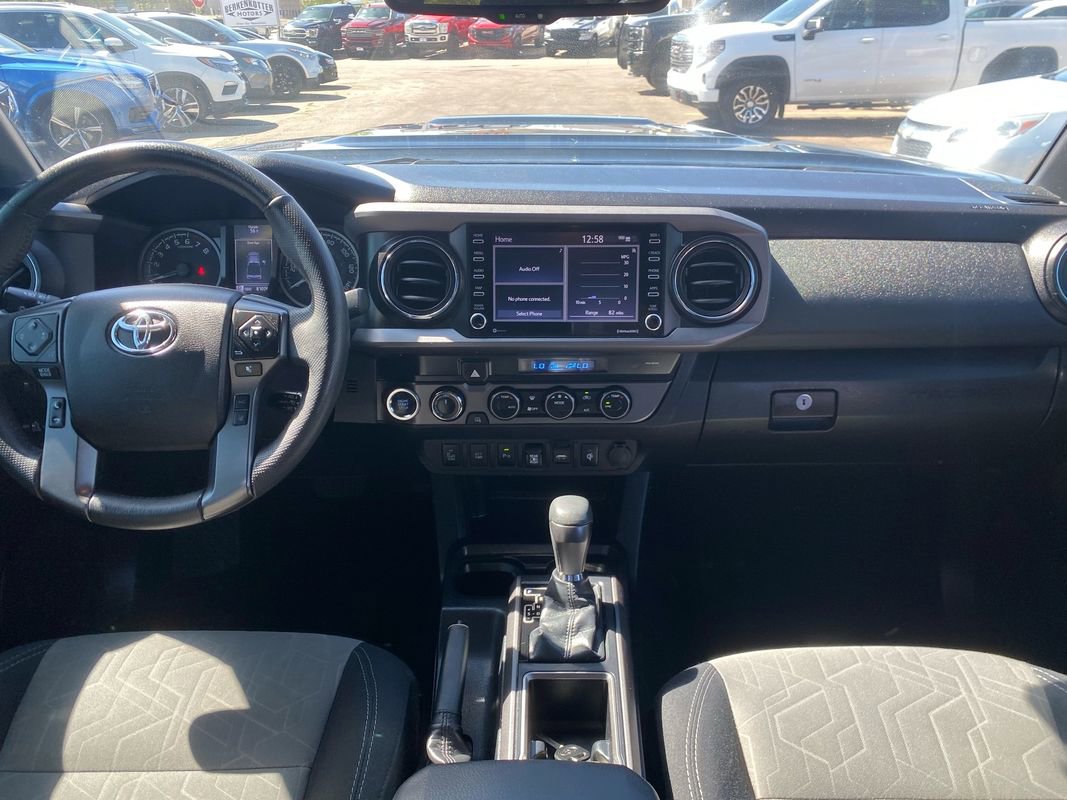 Used 2022 Toyota Tacoma TRD Sport w/ Technology Package AWD/4WD image 21