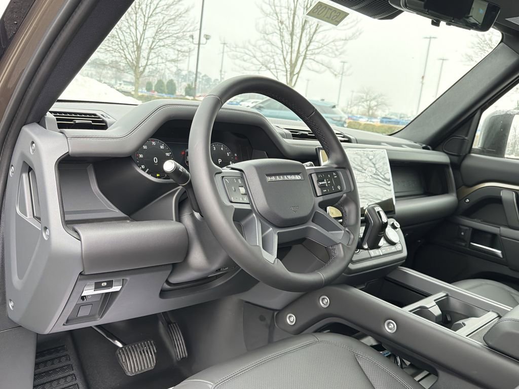 New 2026 Land Rover Defender 110 X-Dynamic SE image 10