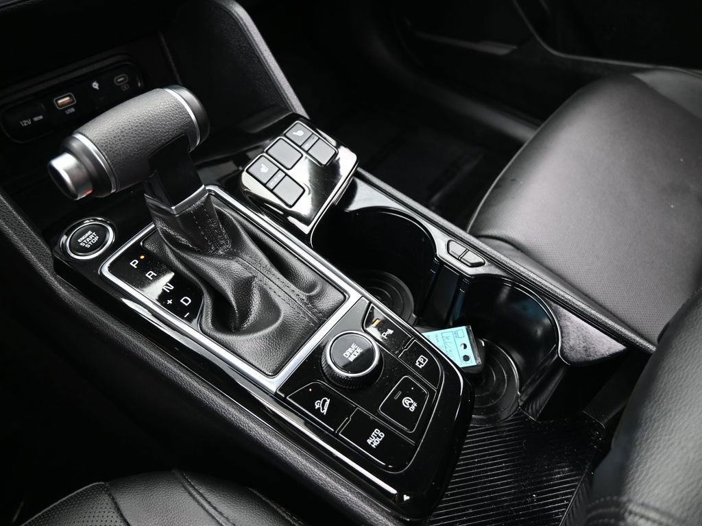 Used 2025 Kia Sportage EX image 26