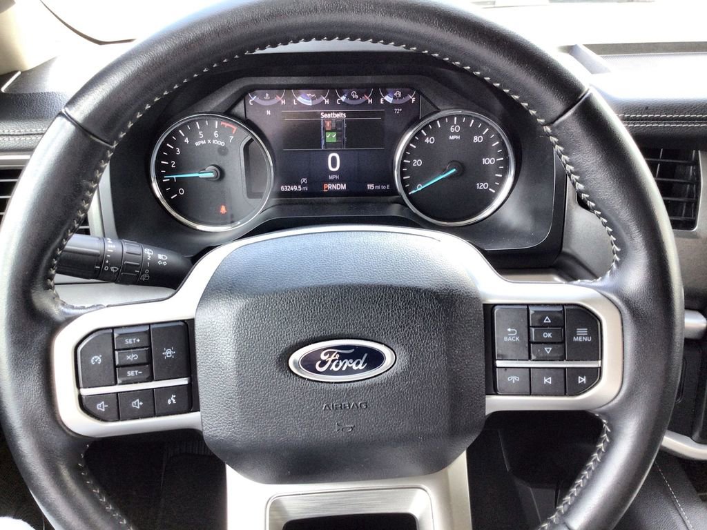 Used 2024 Ford Expedition XLT image 11