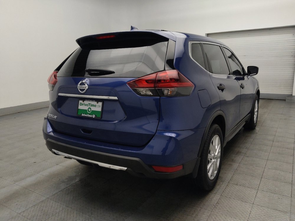 Used 2019 Nissan Rogue S image 9