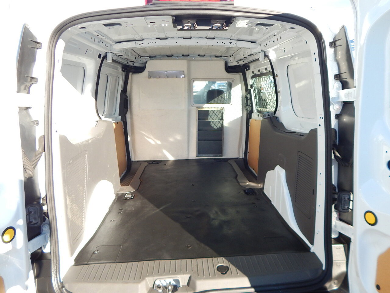 Used 2022 Ford Transit Connect XL image 13