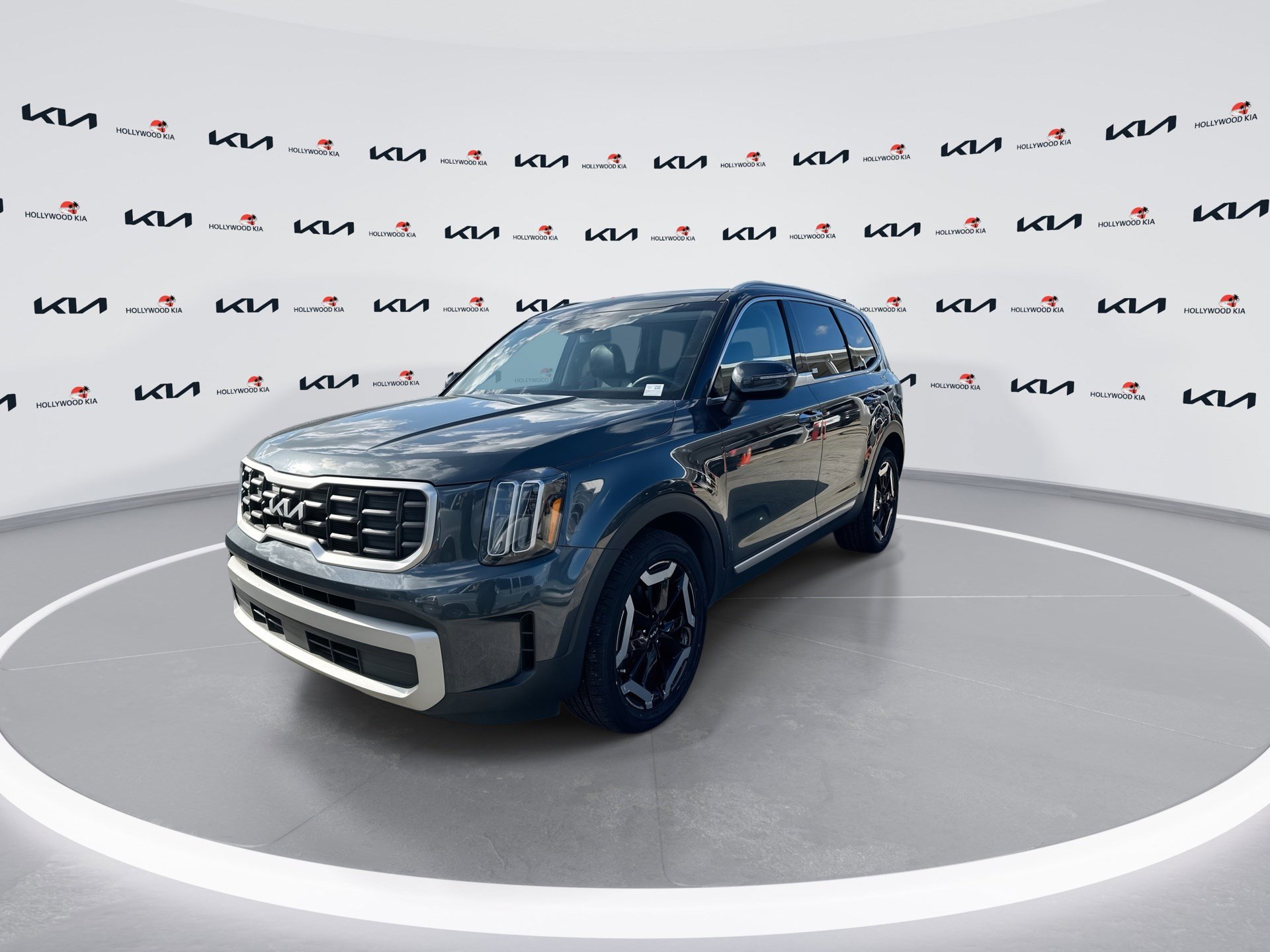 Certified 2023 Kia Telluride S AWD/4WD image 4