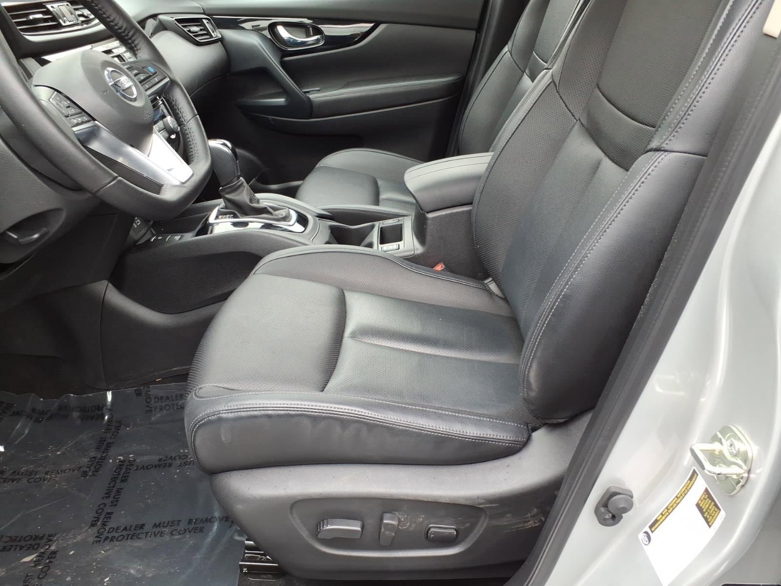Used 2022 Nissan Rogue Sport SL AWD/4WD image 12