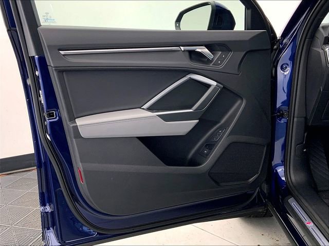 Certified 2025 Audi Q3 2.0T Premium w/ Convenience Package image 23