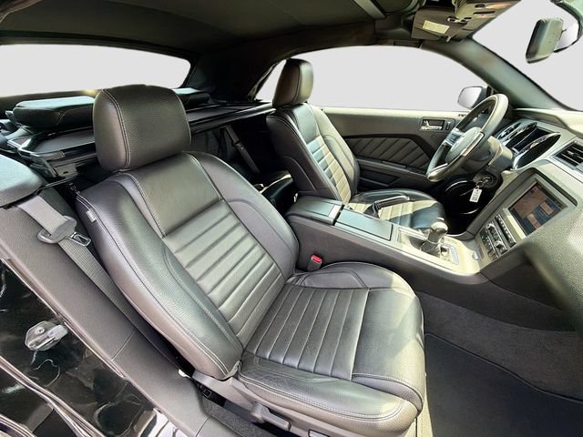 Used 2011 Ford Mustang GT Premium w/ Electronics Pkg RWD image 22