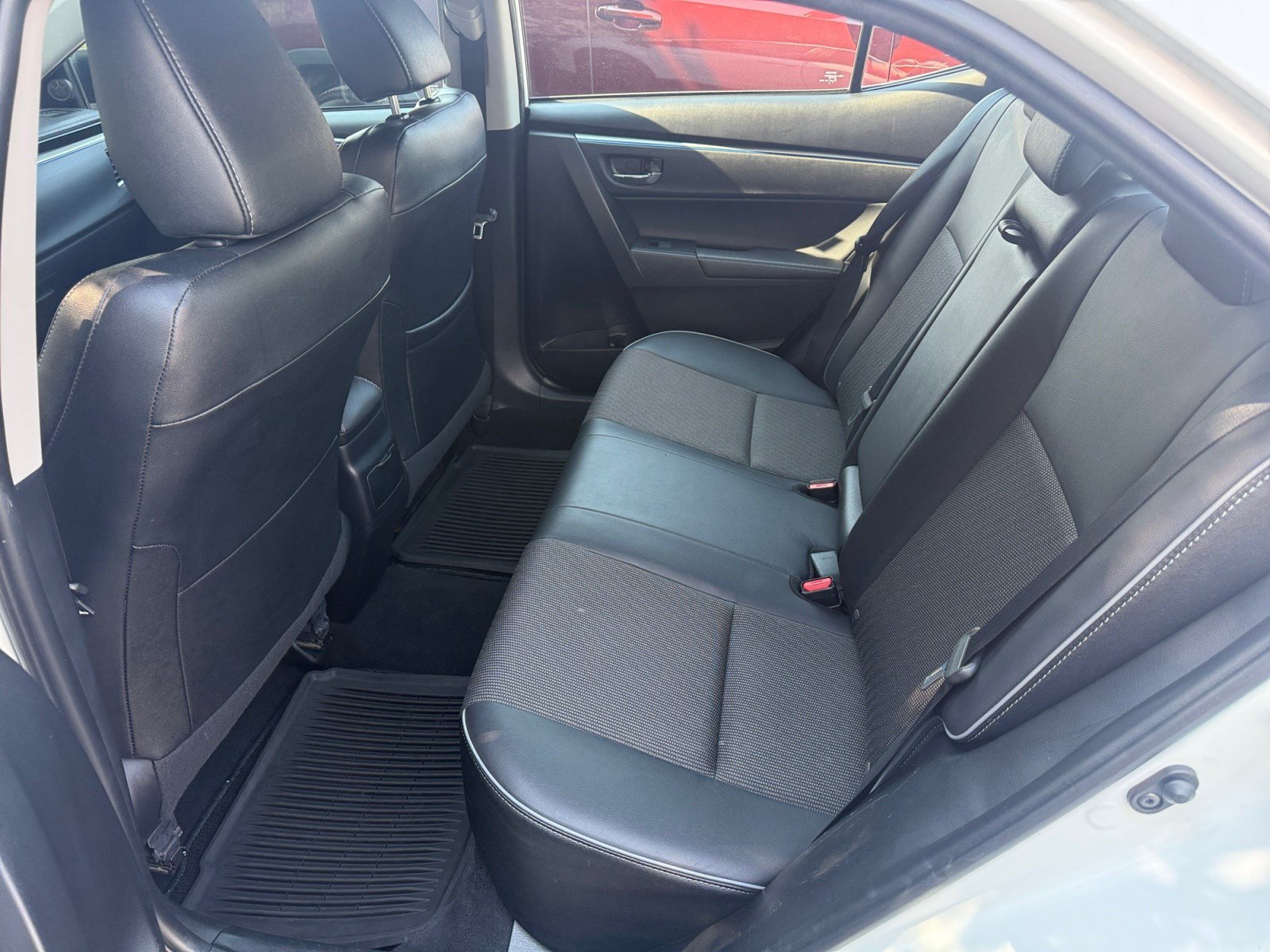 Used 2016 Toyota Corolla S FWD image 17