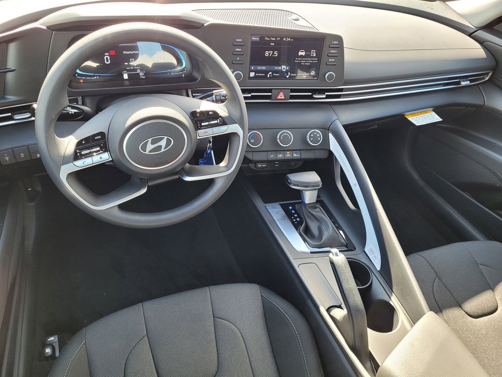 New 2026 Hyundai Elantra SE FWD image 7