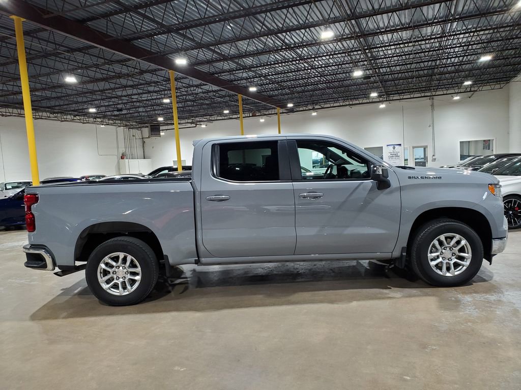 Used 2024 Chevrolet Silverado 1500 LT RWD image 15