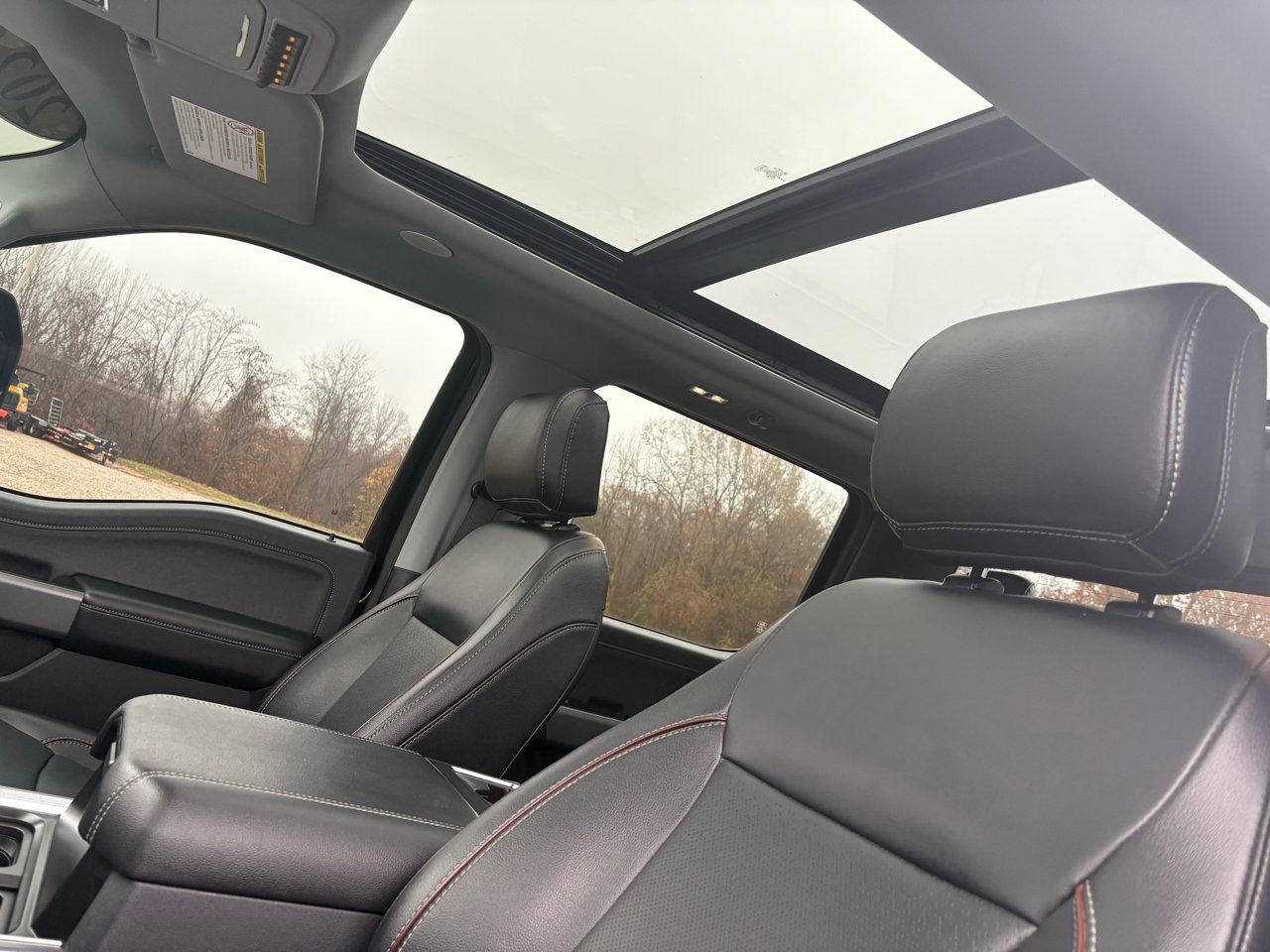 Used 2024 Ford F350 Lariat w/ Lariat Ultimate Package image 23