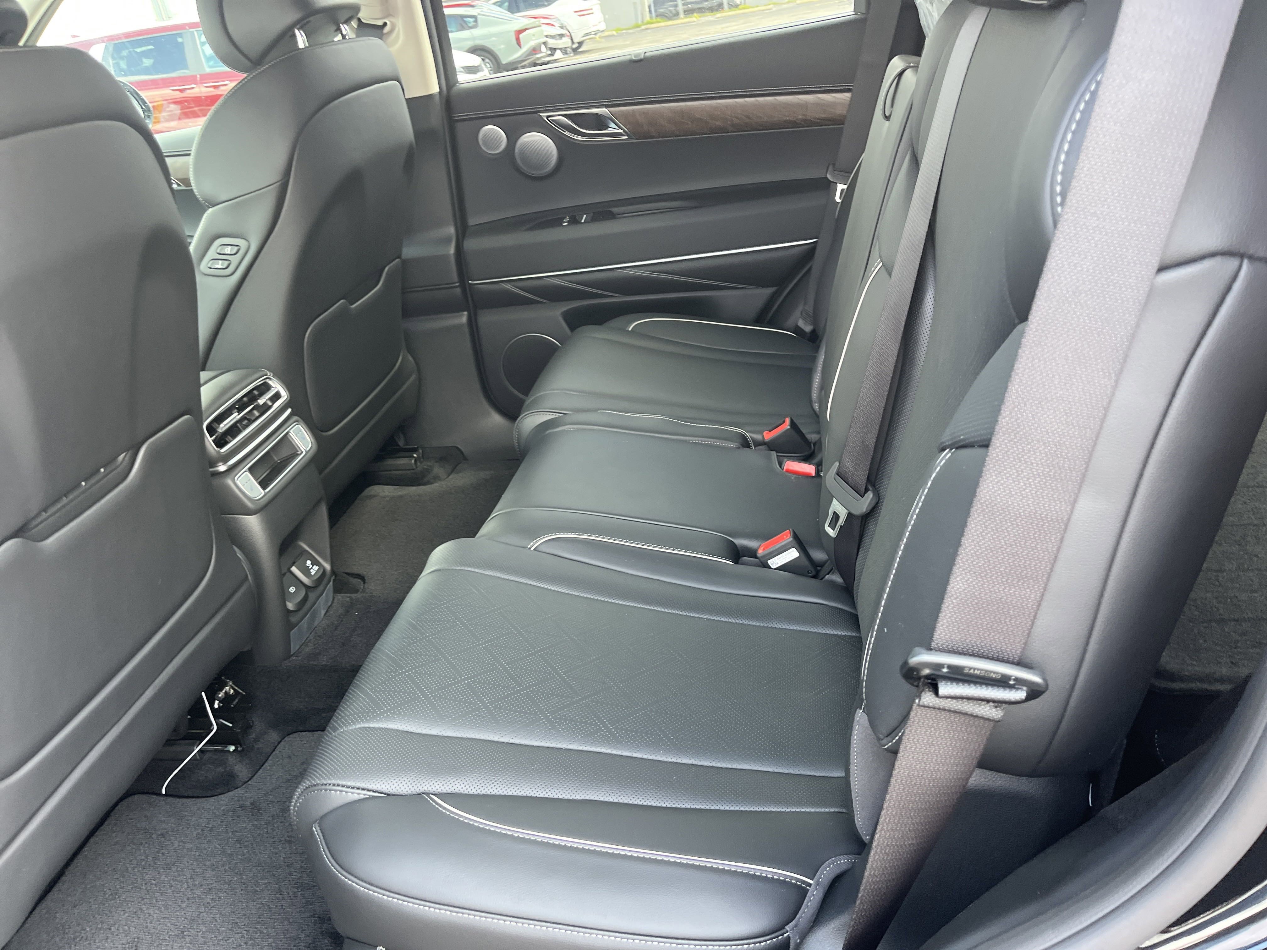 New 2025 Genesis GV80 3.5T Advanced image 6