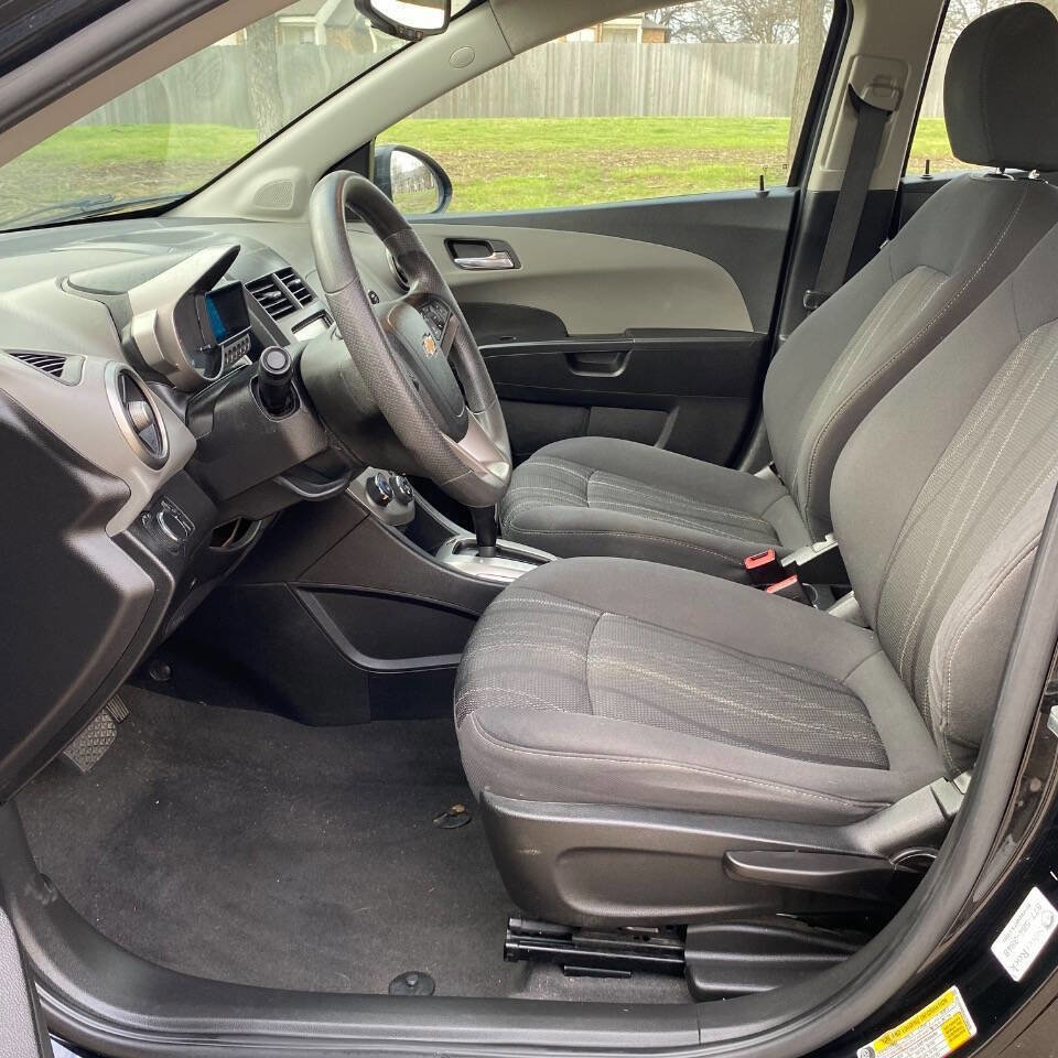 Used 2016 Chevrolet Sonic LT image 7