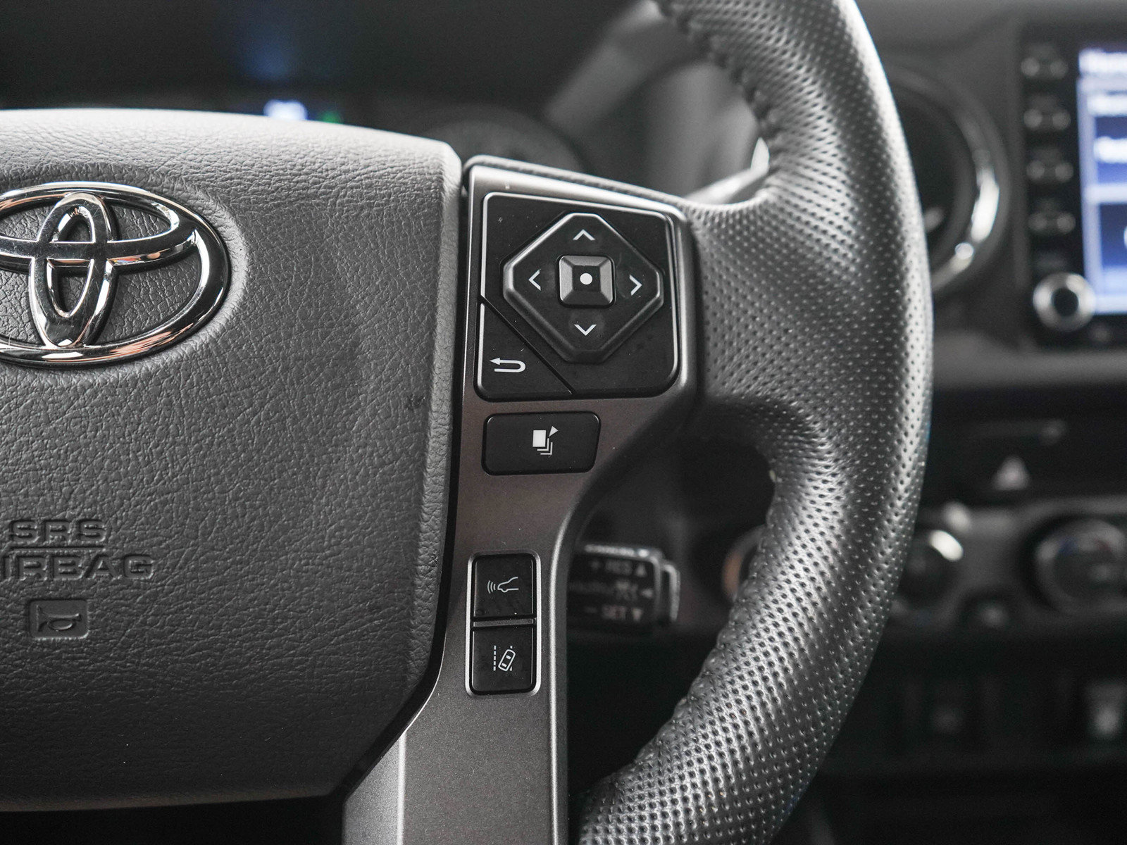 Used 2021 Toyota Tacoma TRD Off-Road AWD/4WD image 25