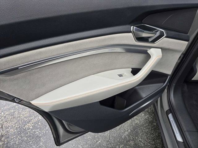 Used 2023 Audi e-tron Chronos w/ Chronos Package image 21