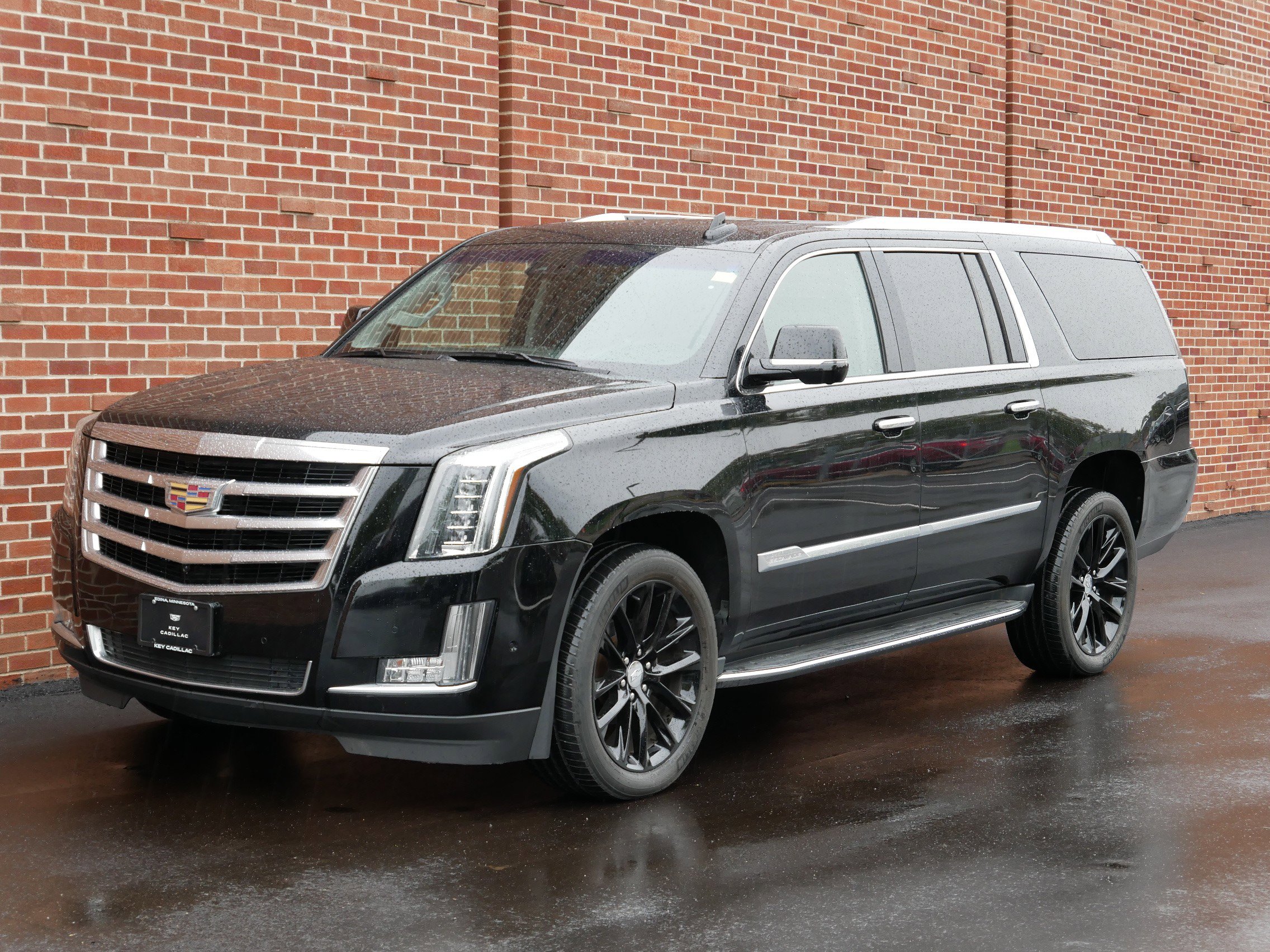 Used 2018 Cadillac Escalade ESV Luxury