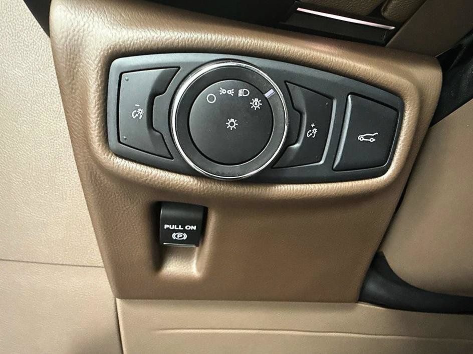 Used 2018 Lincoln MKX Reserve w/ Lincoln MKX Climate Package AWD/4WD image 16