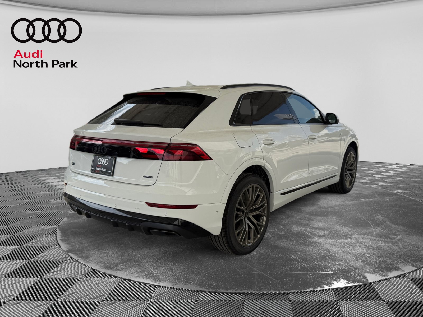 New 2027 Audi Q8 Prestige AWD/4WD image 5