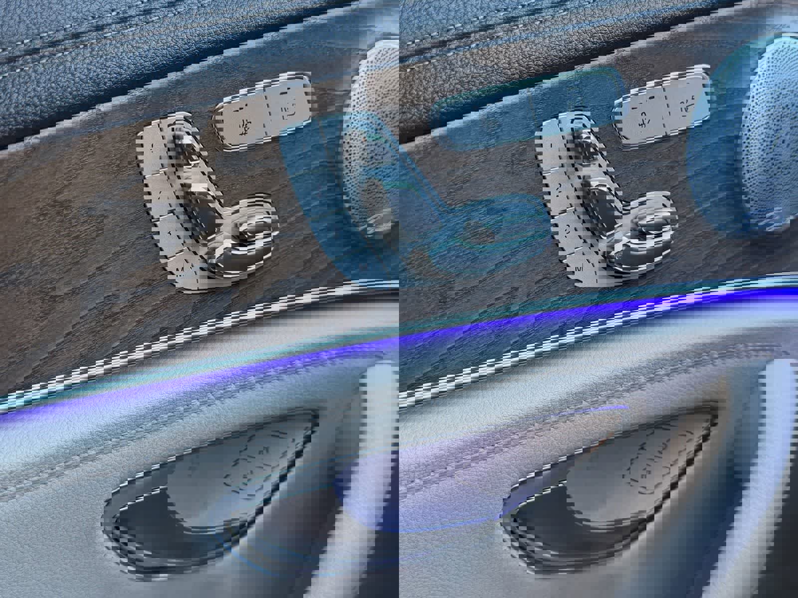 Used 2018 Mercedes-Benz E 300 image 14