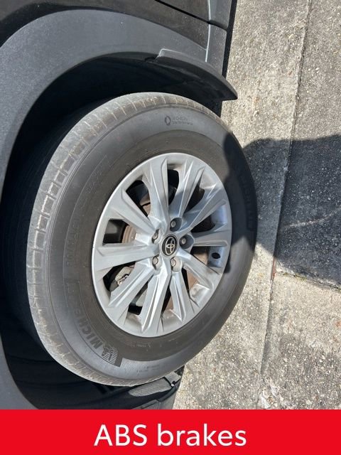 Used 2024 Toyota Grand Highlander XLE image 10