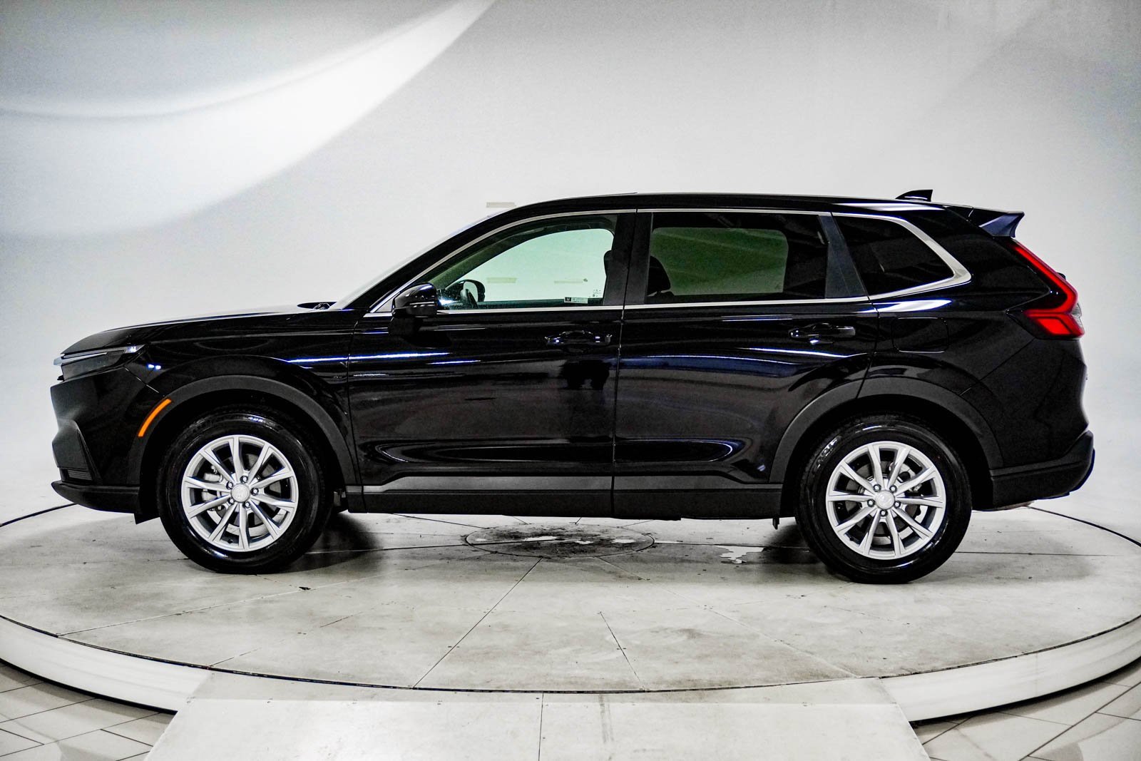 Certified 2025 Honda CR-V EX image 5