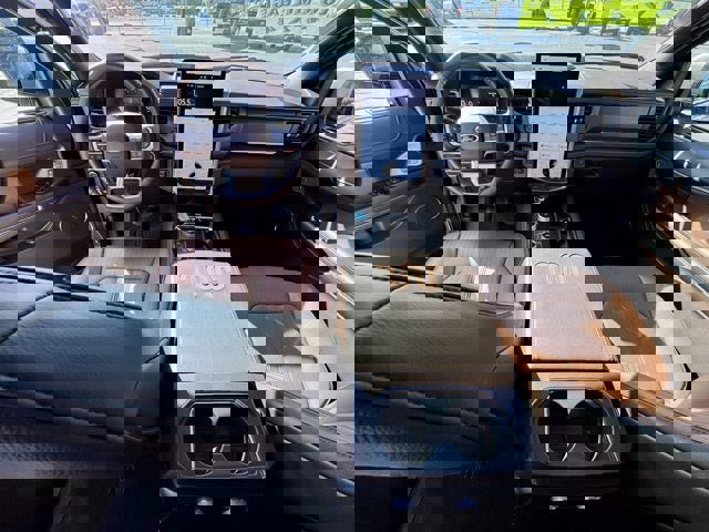 Used 2024 Ford Expedition King Ranch image 11